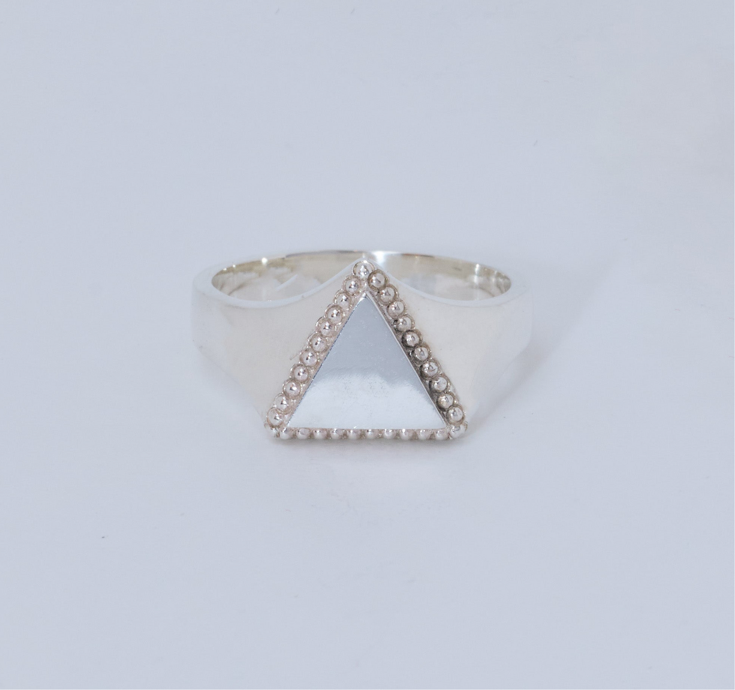 TRIANGLE GRAINE RING