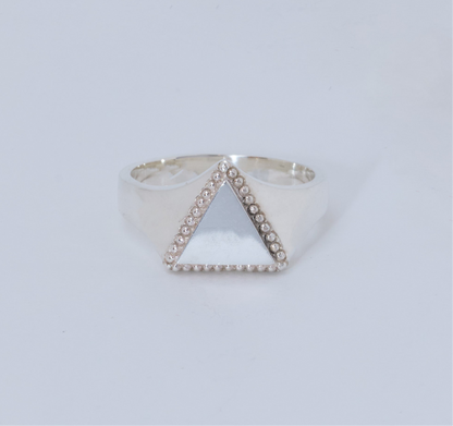 TRIANGLE GRAINE RING