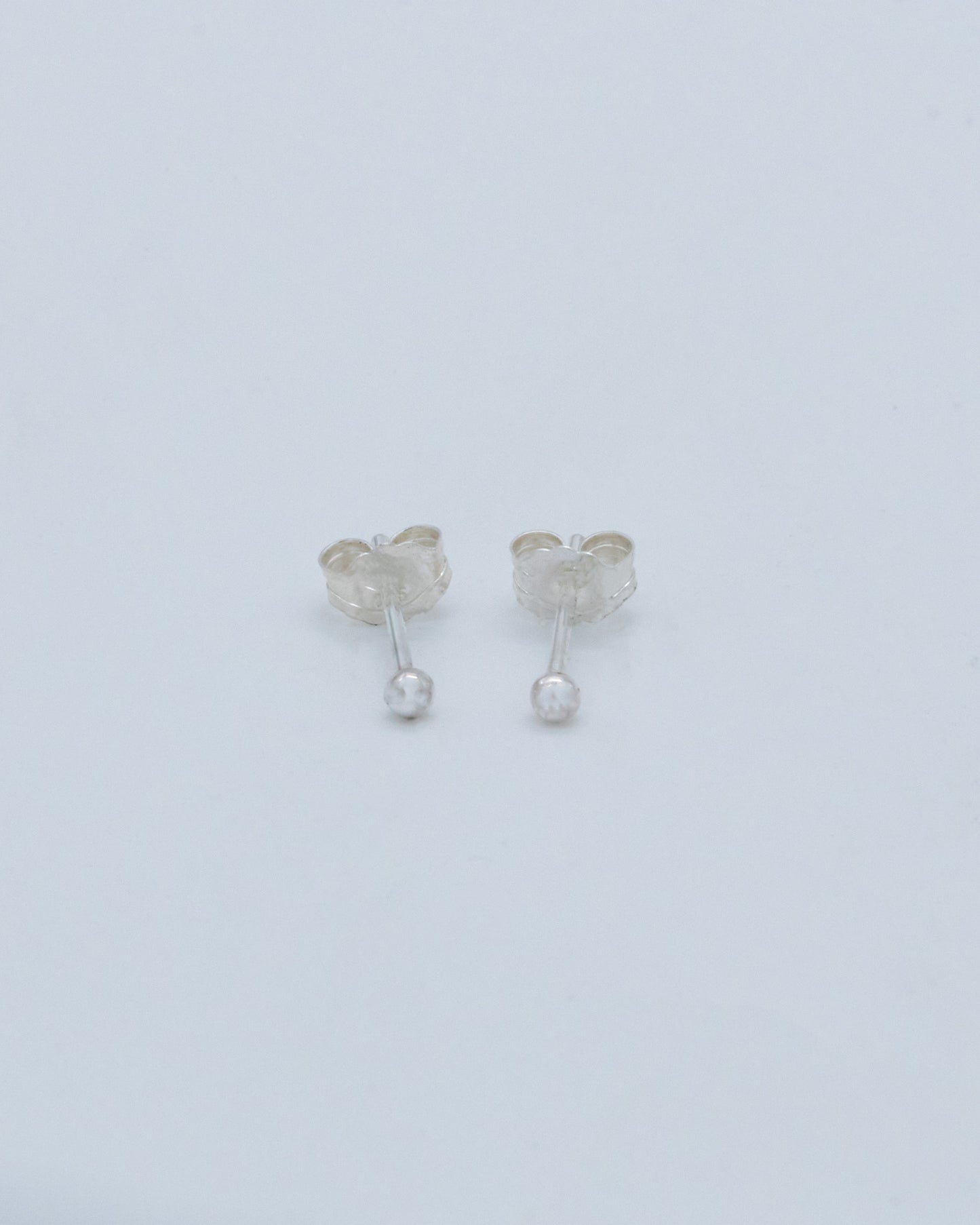 SILVER MINI PLAINE STUD EARRING