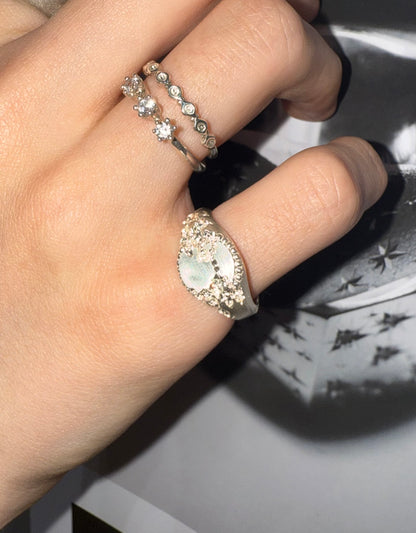 FRACTURED BEADED CIRCLE