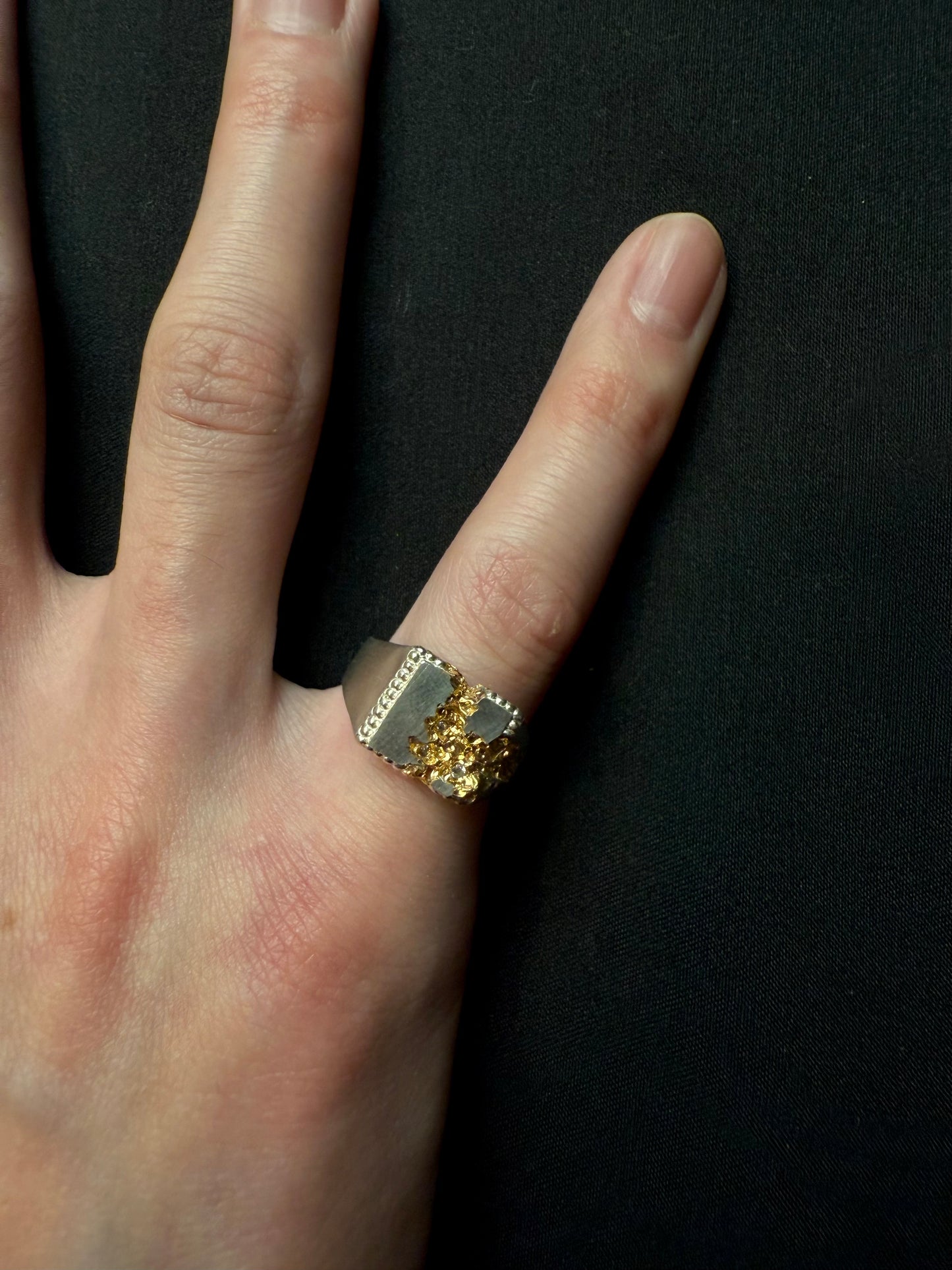 Fractured Beaded Square