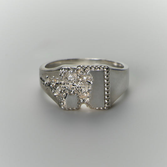 FRACTURED BEADED SQUARE