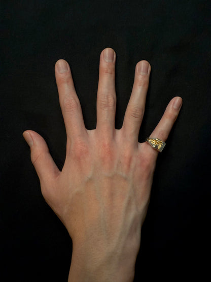 Fractured Beaded Square