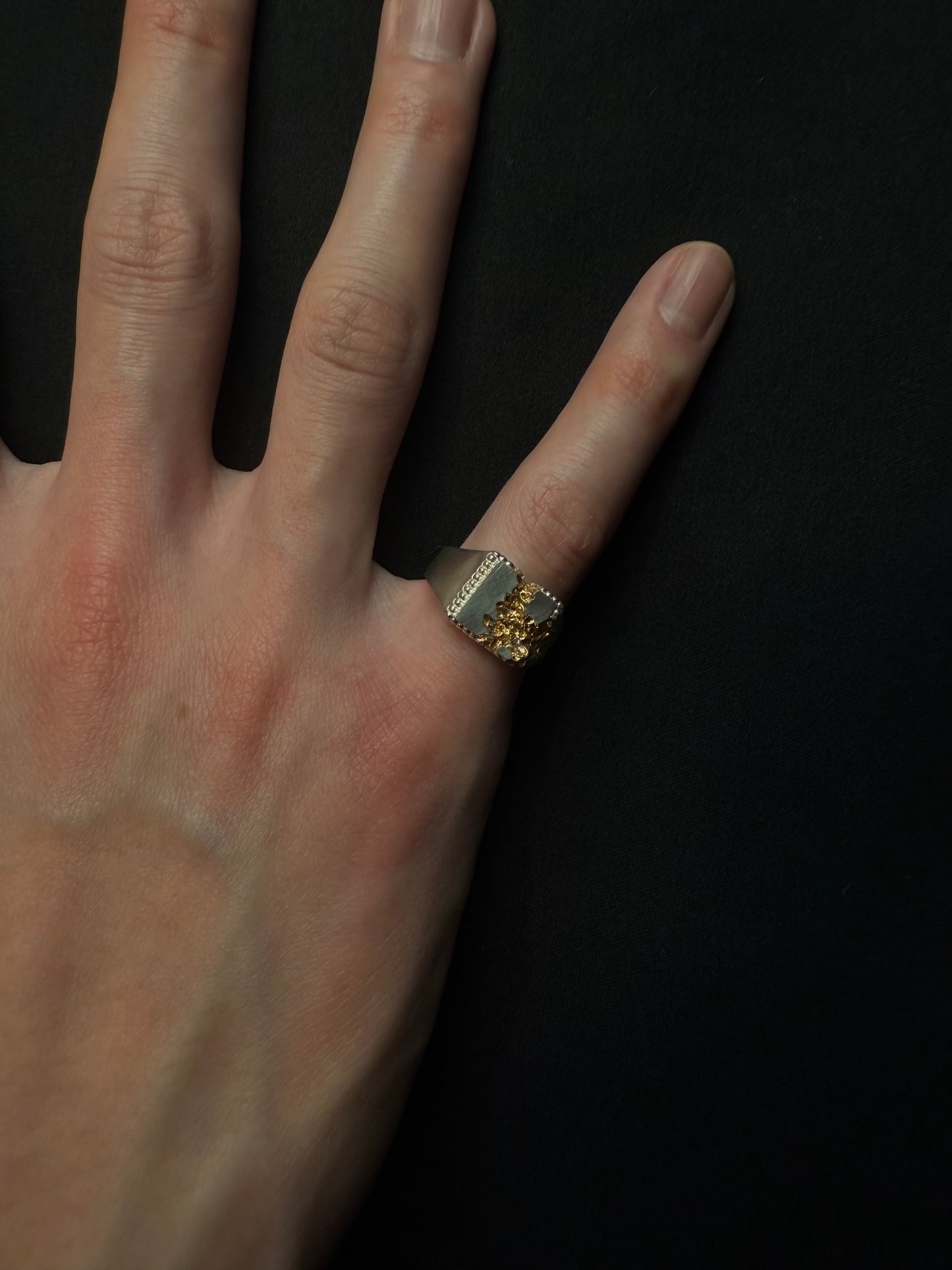 Fractured Beaded Square