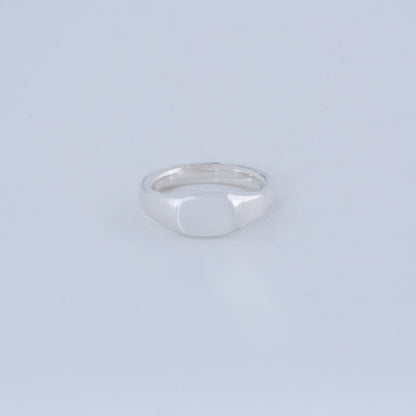 OVAL RECTANGLE SIGNET RING