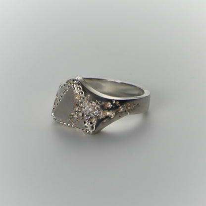 FRACTURED BEADED TRIANGLE