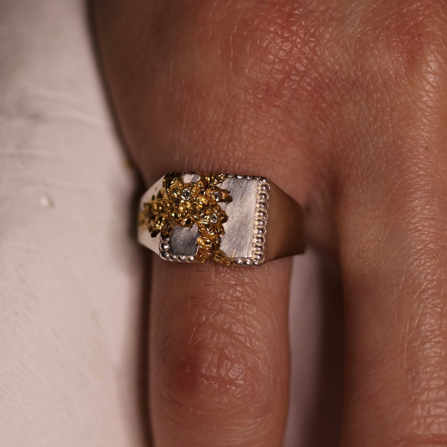 FRACTURED BEADED SQUARE