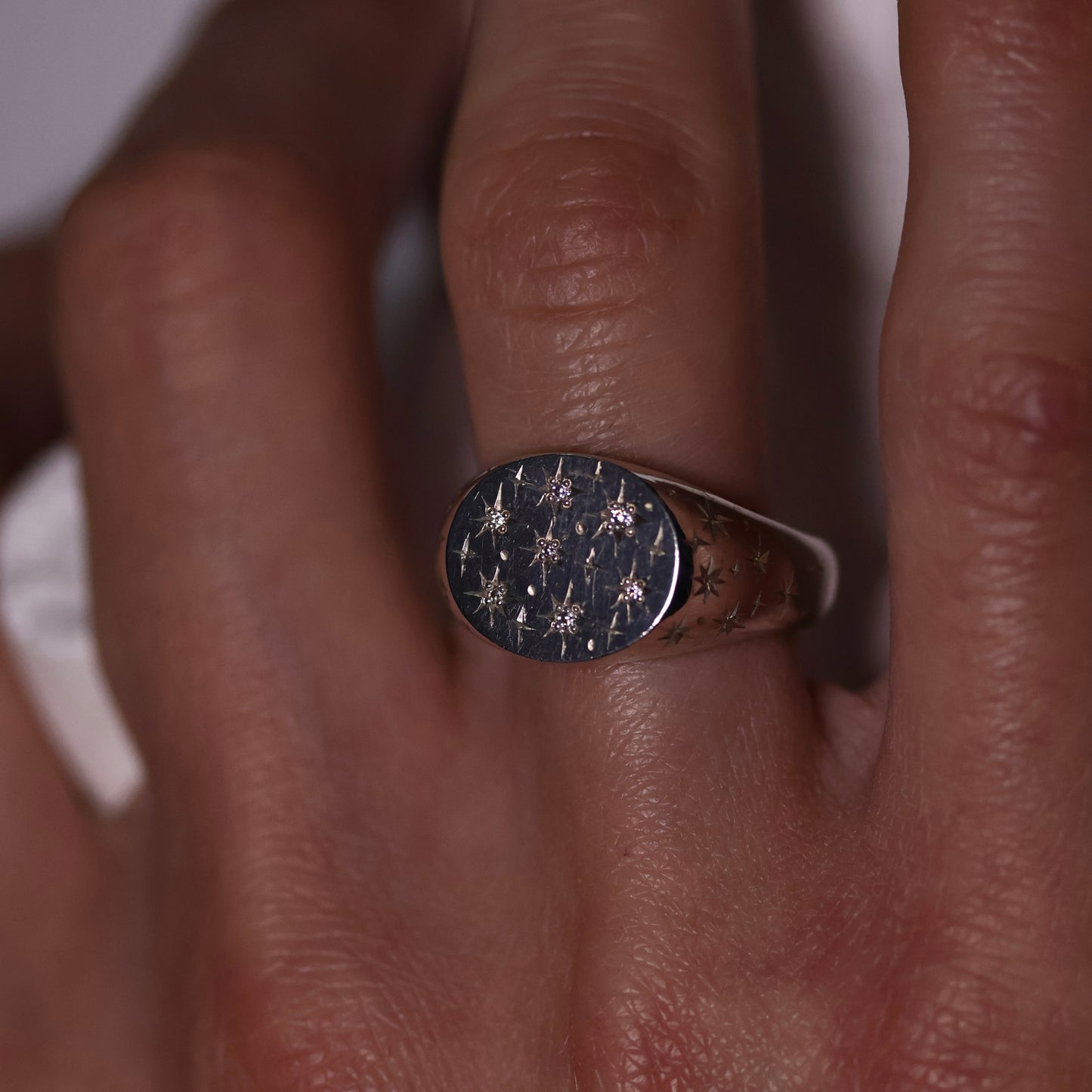 ASTRA OVAL / HORIZONTAL / MIRROR