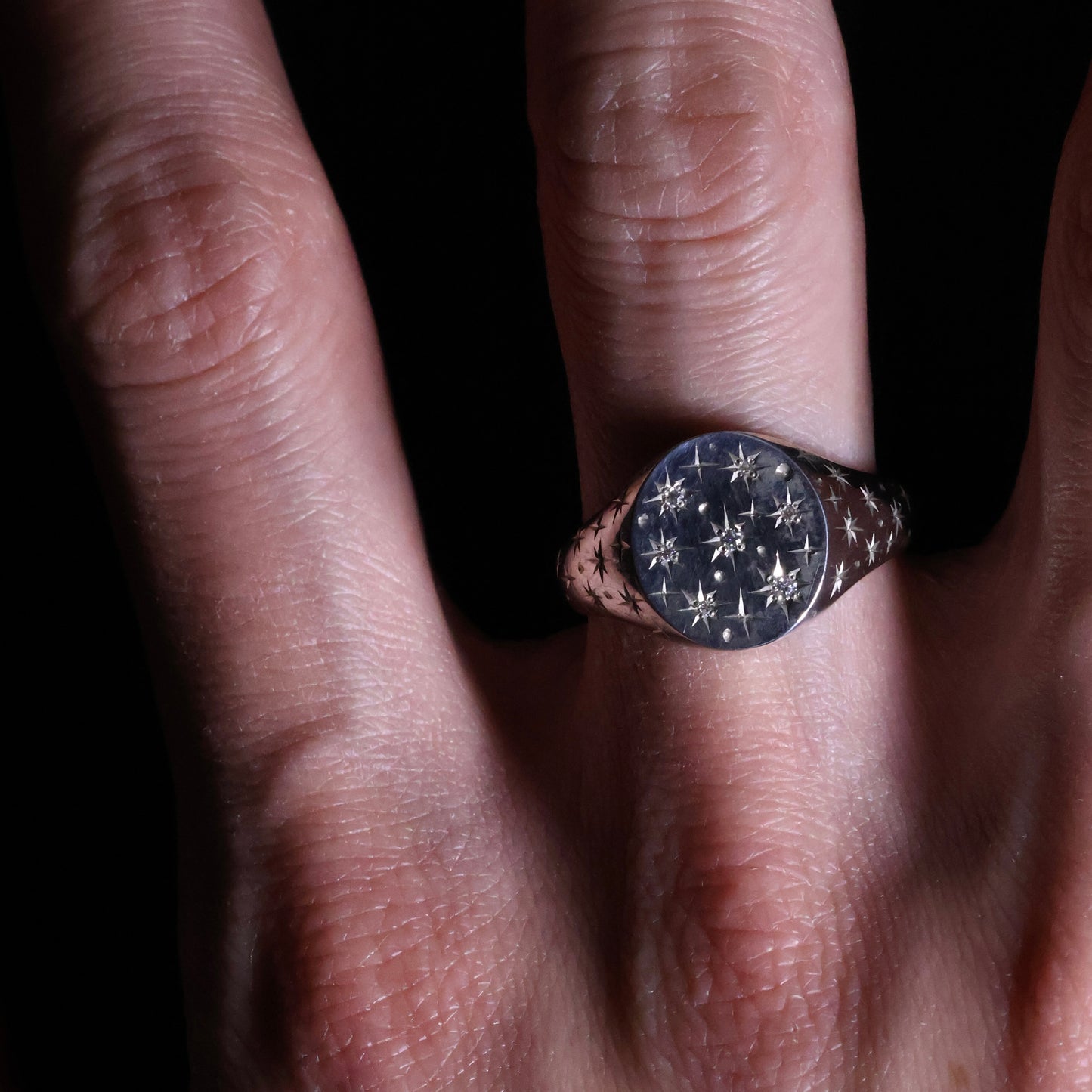 ASTRA OVAL / VERTICAL / MIRROR