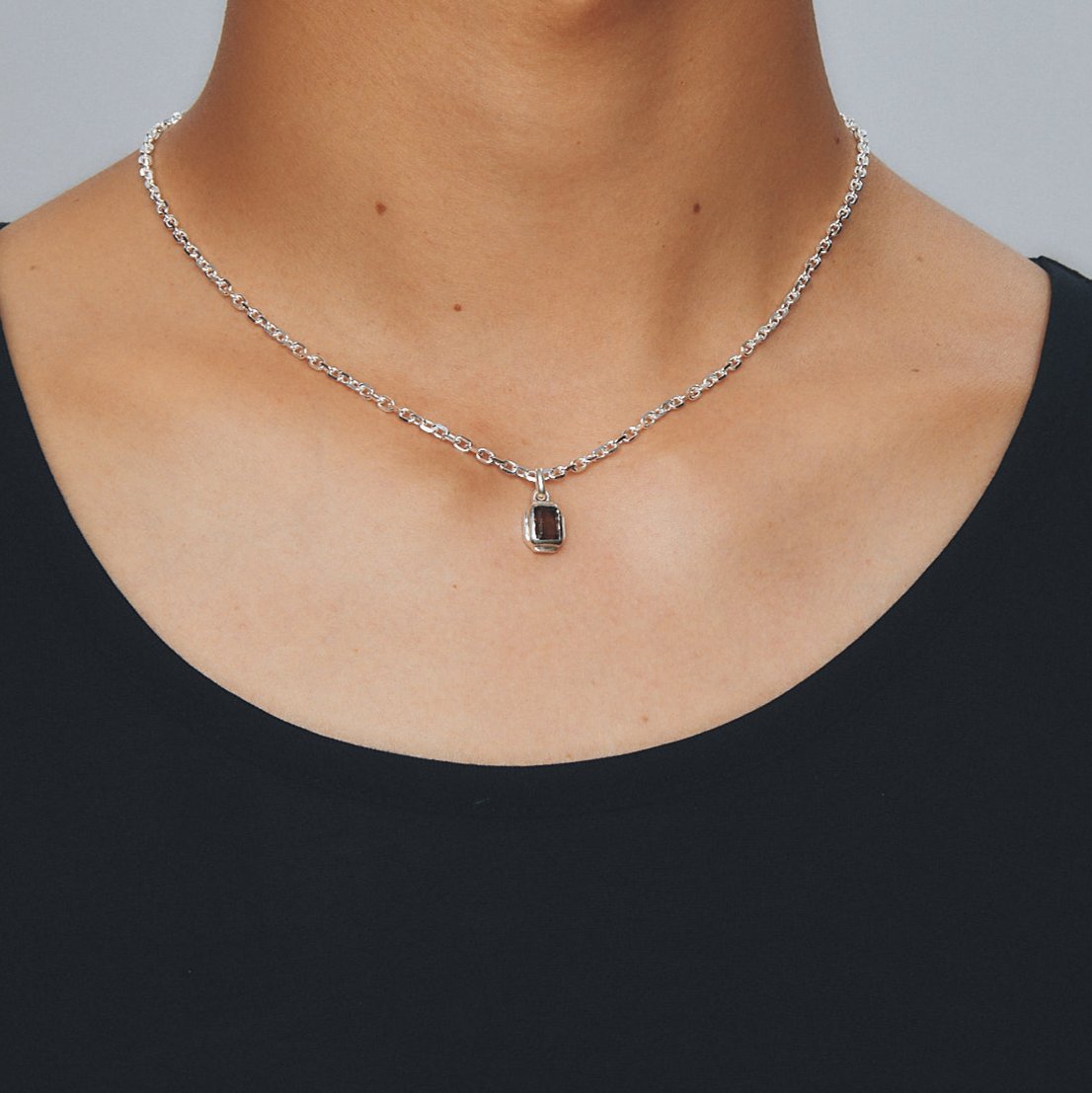 OX DROP STONE NECKLACE (SMOKY QUARTZ)