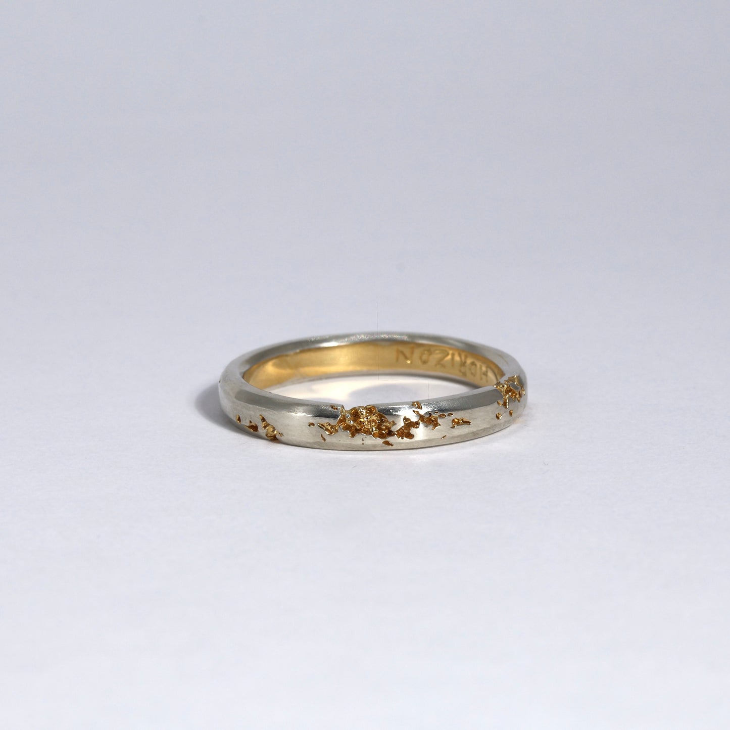 FRACTURED RING